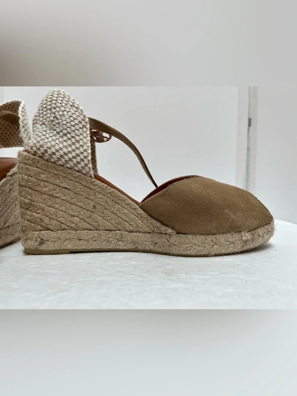 Dalson Spain Taupe Suede Peep Toe Espadrille Wedge Sandals Size 38 US 8